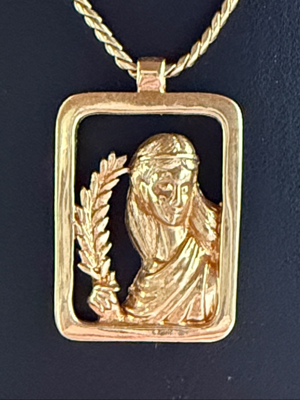 Vintage 70’s Avon Zodiac Pendant Virgo